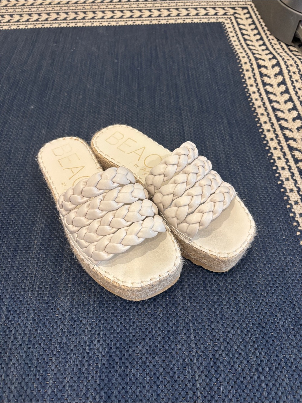 Platform sandals